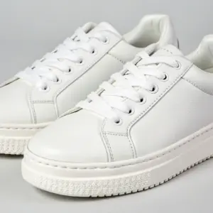 Casual Leather Sneakers - EarthWalk